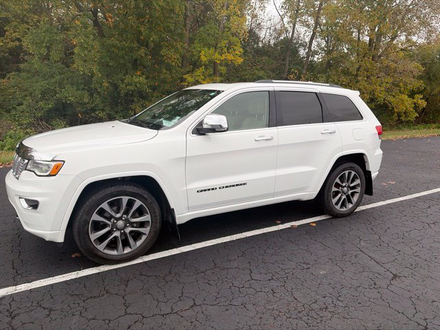 Used 2018 Bright White Clearcoat Jeep Overland image 2