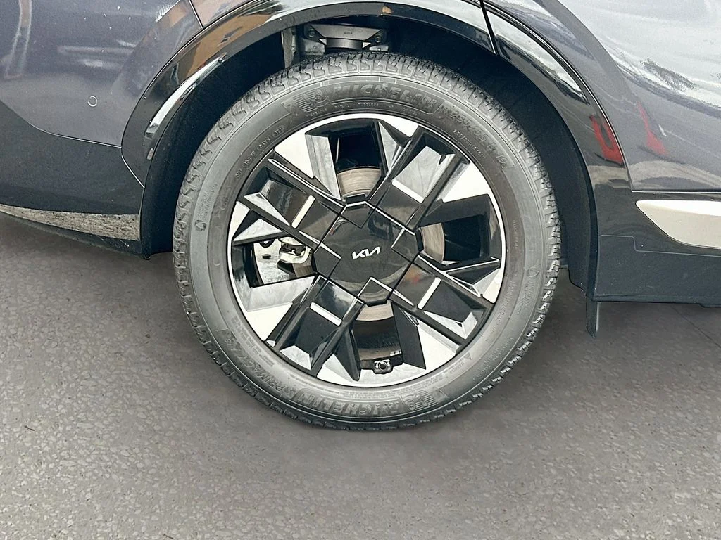 Used 2026 Gray Kia SX-Prestige image 32