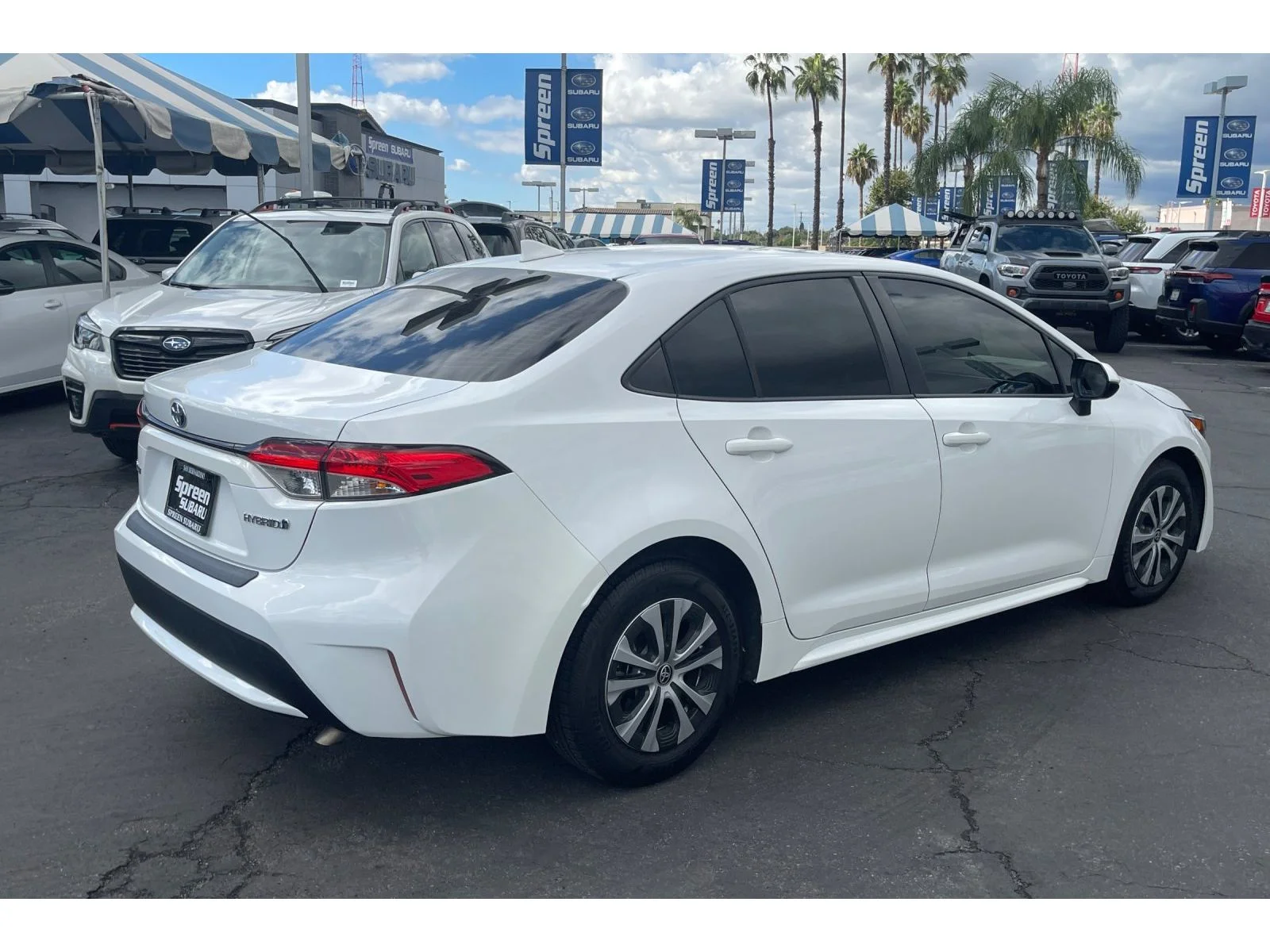 Used 2022 WHITE Toyota Hybrid LE image 5