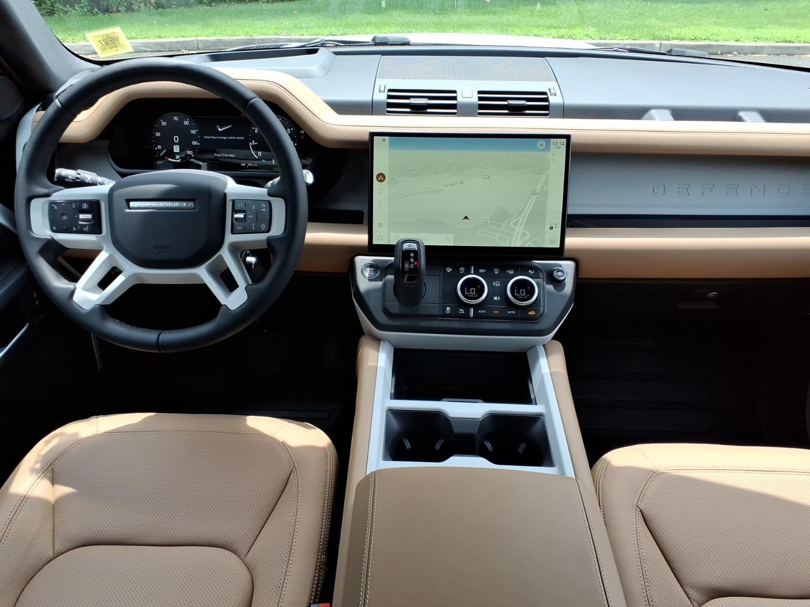 New 2026 Fuji White LAND ROVER X-Dynamic SE image 4