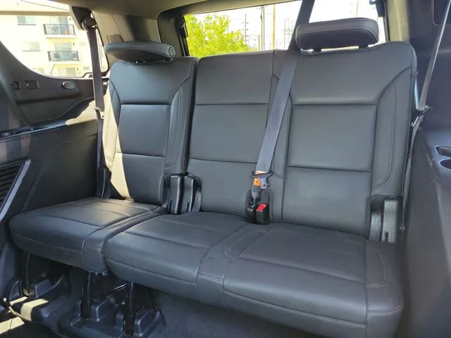 Used 2022 Black Chevrolet Z71 image 12