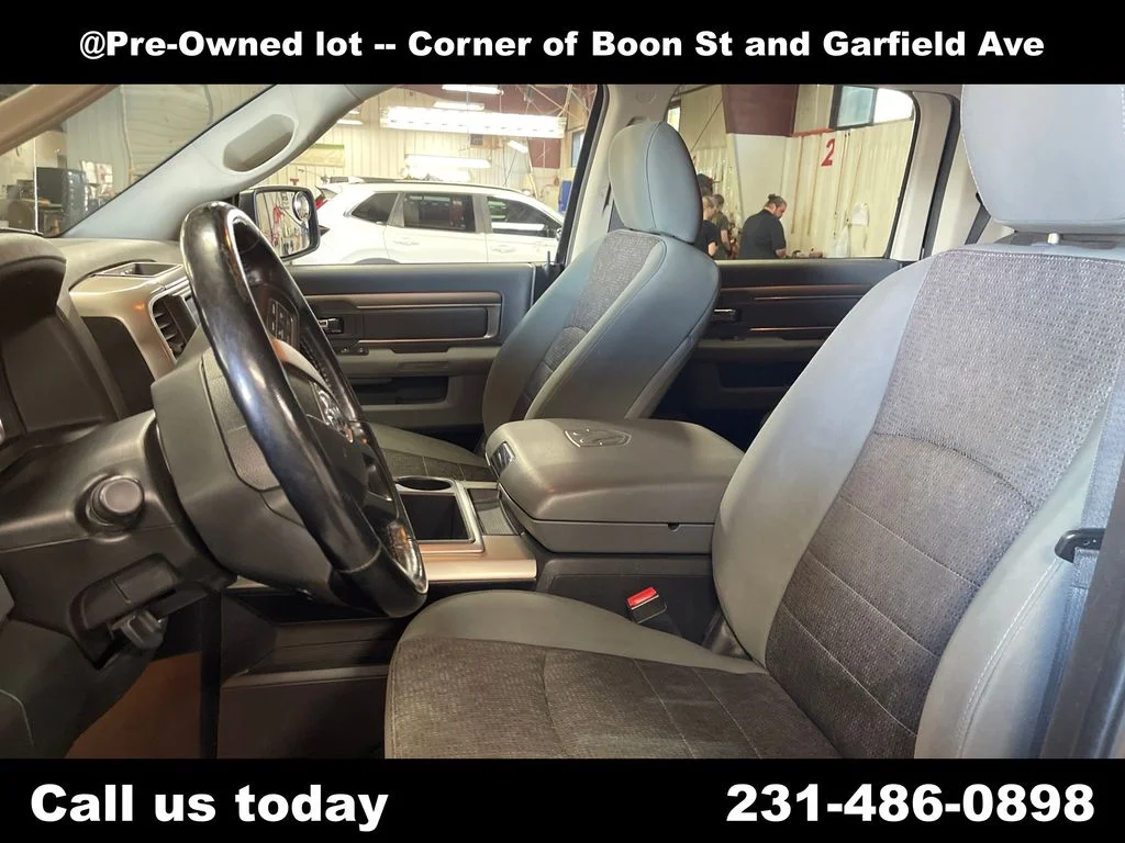 Used 2015 Black Ram Big Horn image 14