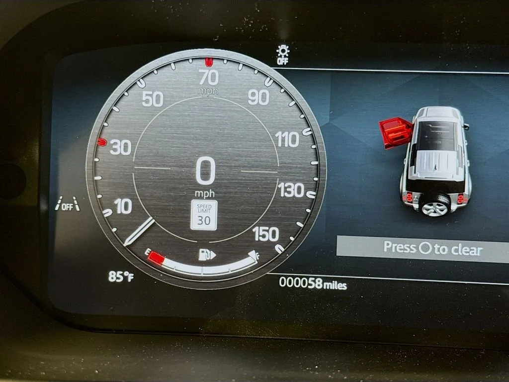 2026 Land Rover Defender X-Dynamic SE - Photo 13
