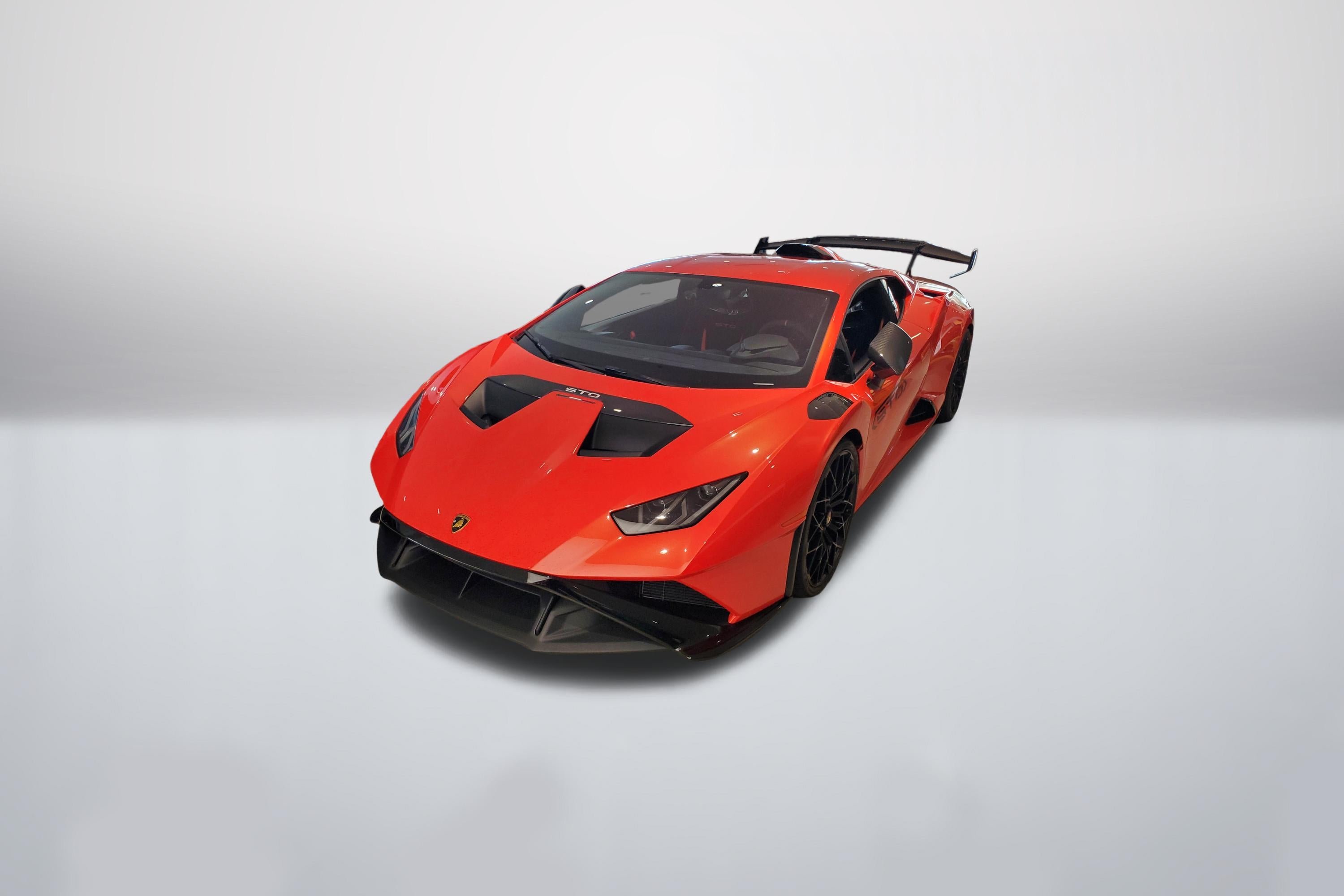 2023 Lamborghini Huracan STO