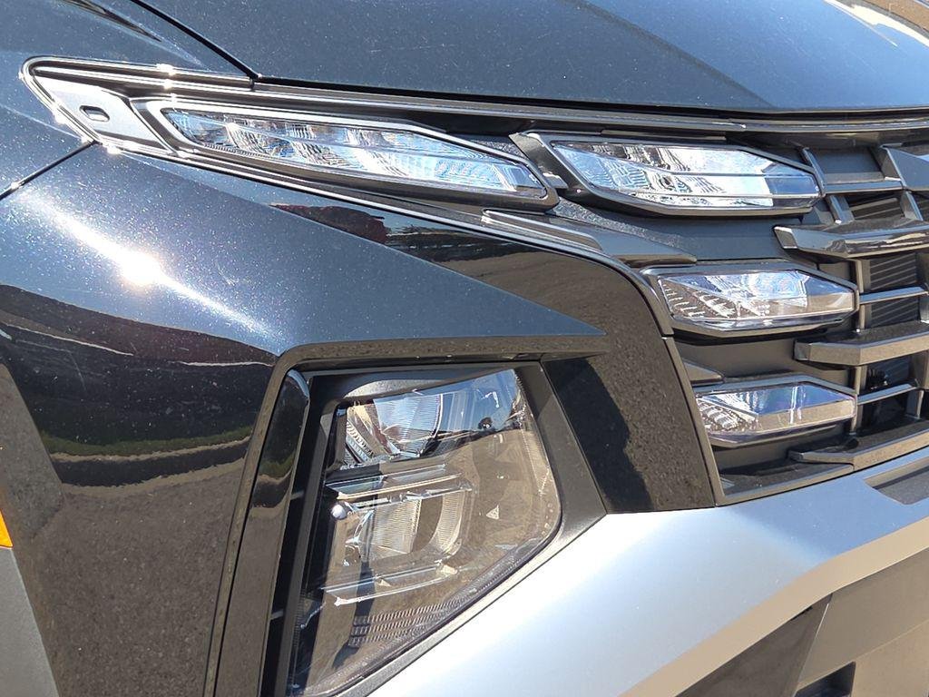 New 2026 Black Hyundai SEL FWD image 4