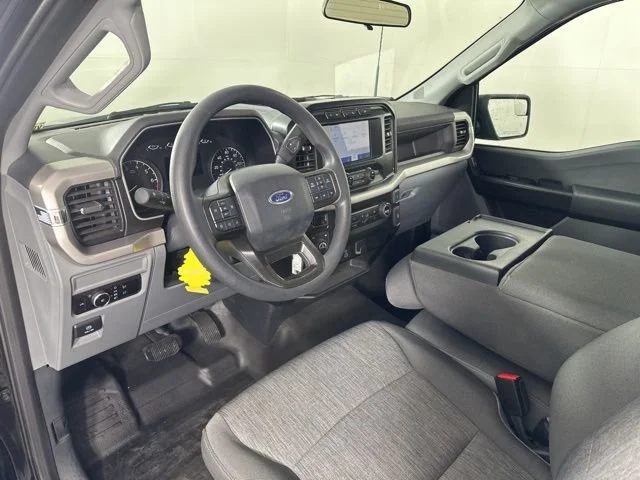 Used 2023  Ford XL image 17
