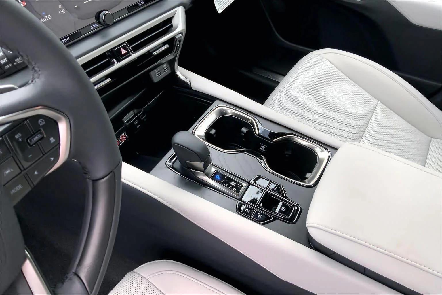 New 2026 Eminent White Pearl Lexus Premium image 7