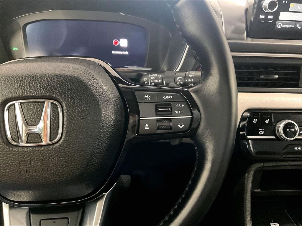 Used 2023 Silver Honda Elite image 25