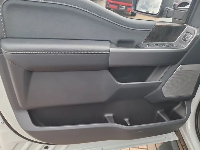 New 2026 Avalanche Ford Lariat image 17