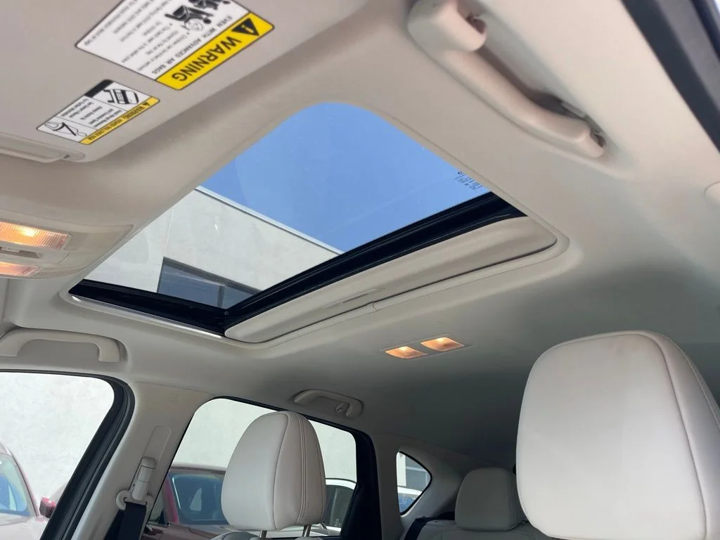Used 2019 Snowflake White Pearl Mica Mazda Grand Touring image 5