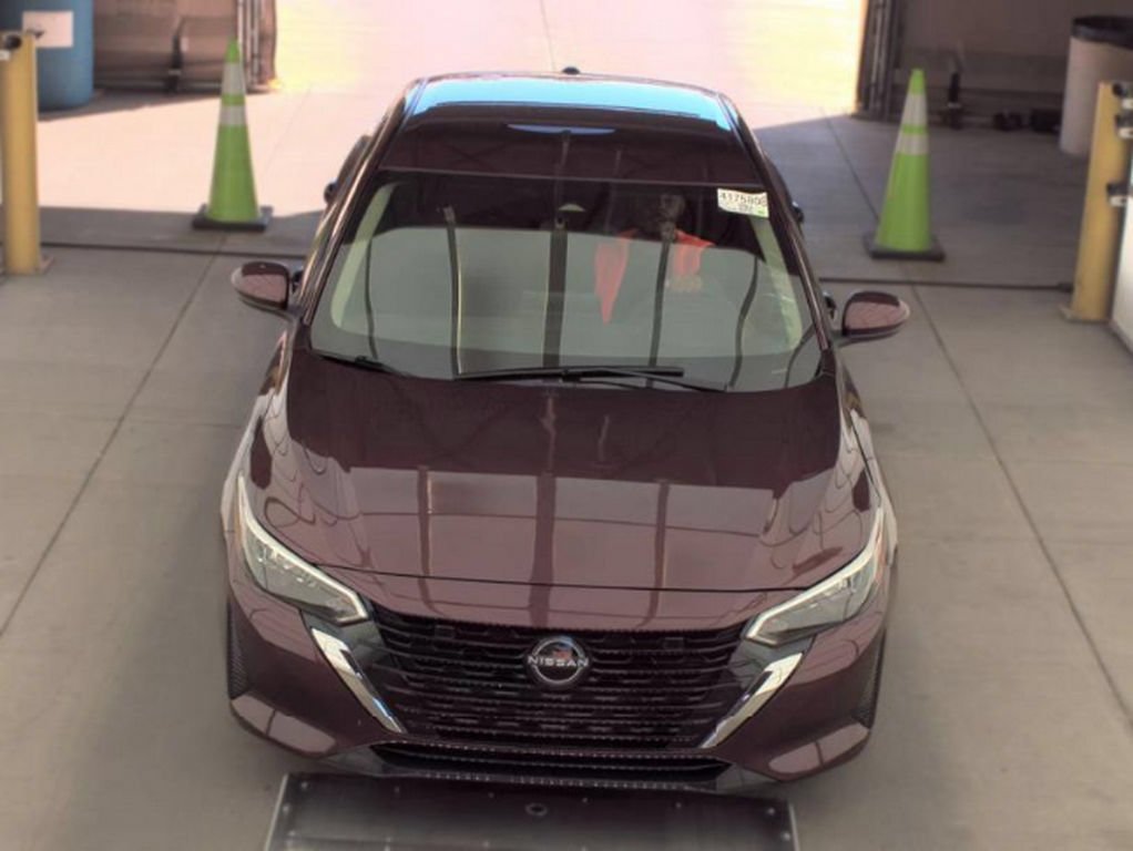 Used 2025 Red Nissan SV image 2
