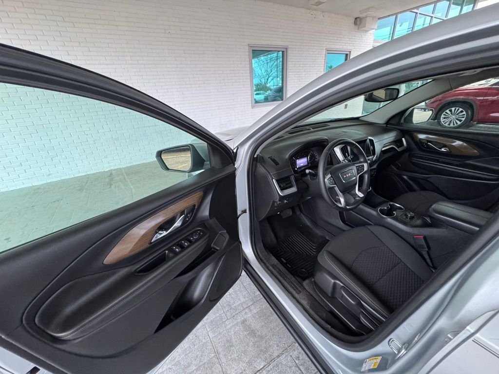 2020 GMC Terrain SLE - Photo 11