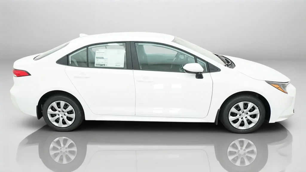 New 2027 Ice Cap Toyota LE image 7