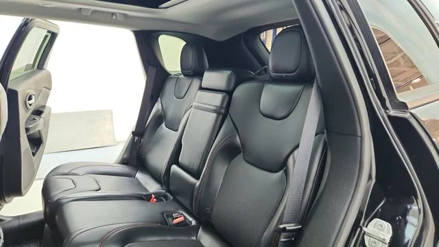 Used 2019 Black Jeep Trailhawk image 27