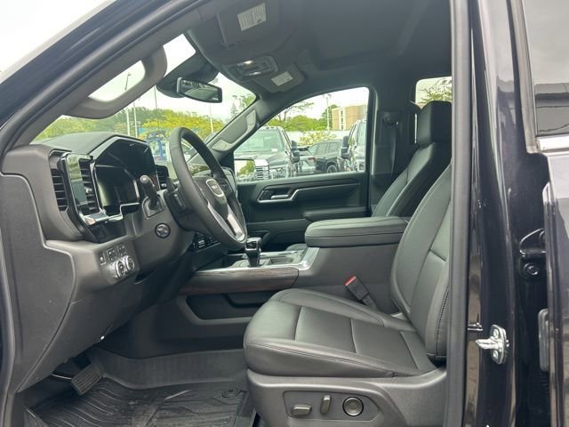 2026 GMC Sierra 1500 SLT - Photo 15