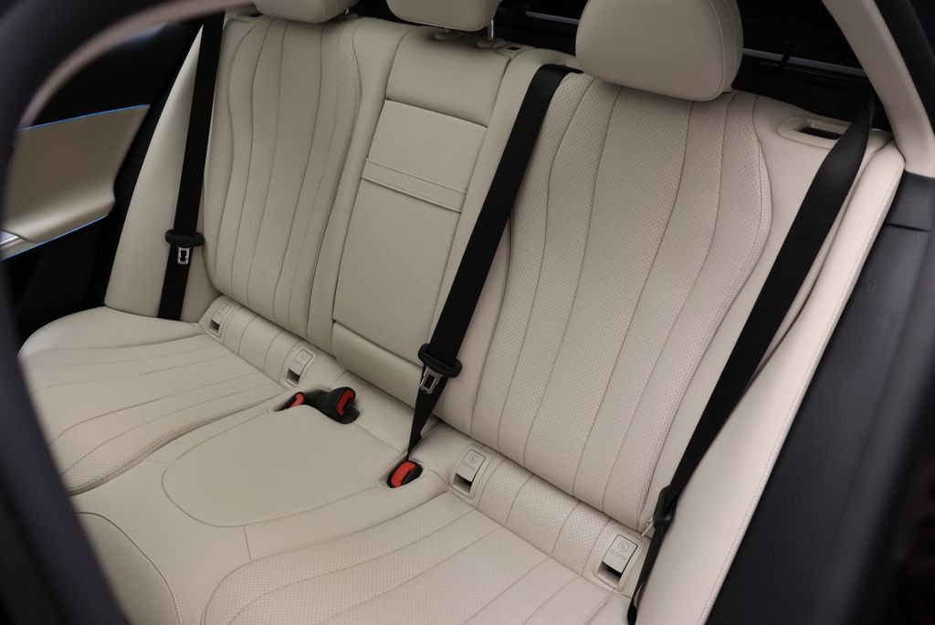 New 2026 Obsidian Black Metallic Mercedes-Benz E 450 image 40