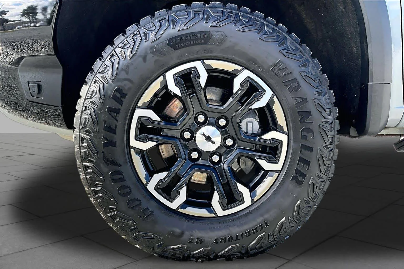 Used 2024 Slate Gray Metallic Chevrolet ZR2 image 11