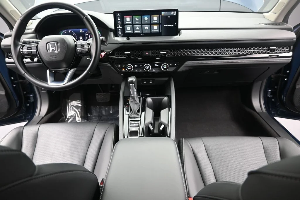 2024 Honda Accord Hybrid Touring - Photo 32