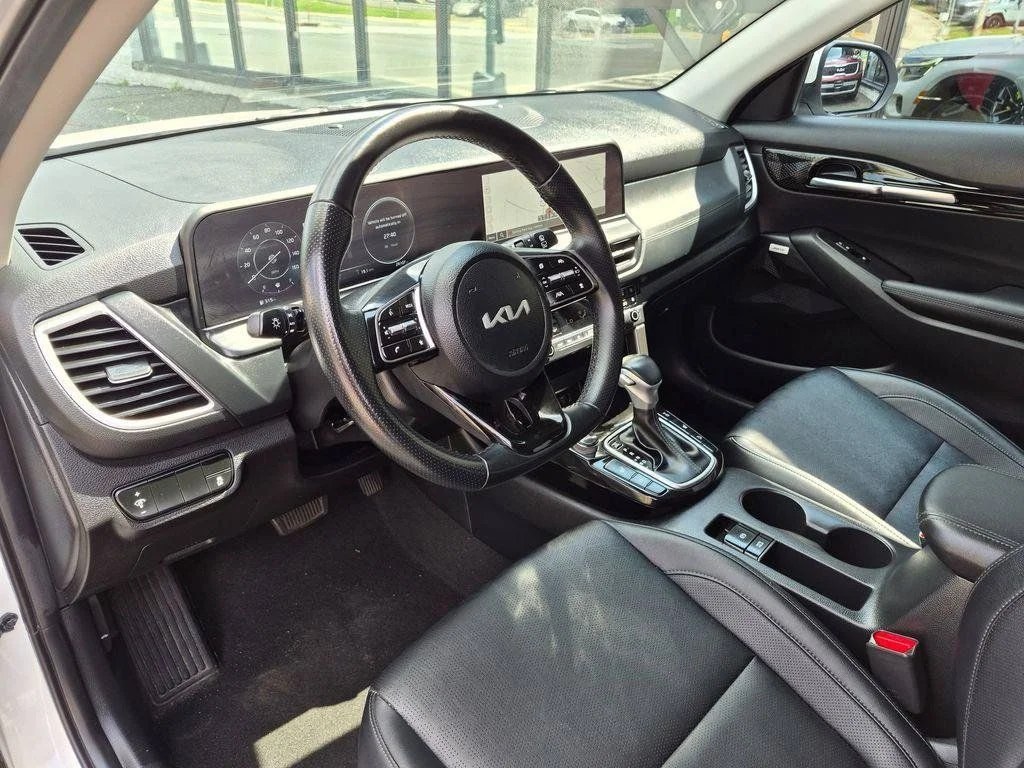 Used 2024 White Kia SX image 13