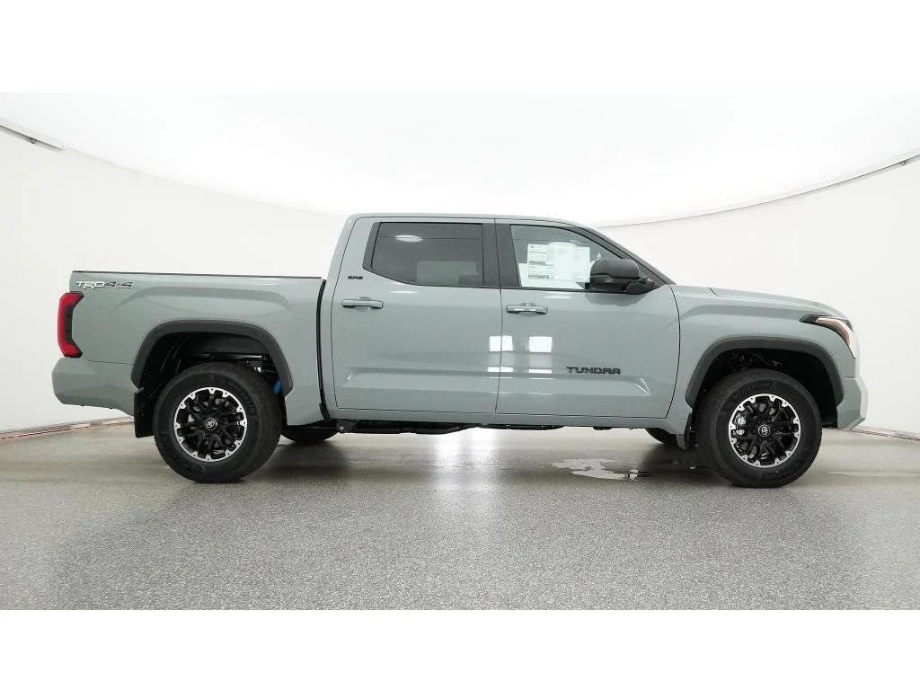 New 2026 Lunar Rock Toyota SR5 image 27
