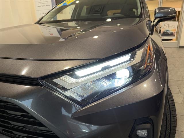 Certified Used 2024 MAGNETIC GRAY MET. Toyota  image 44