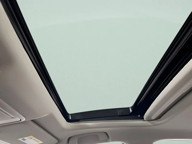2025 Honda Accord SE - Photo 13
