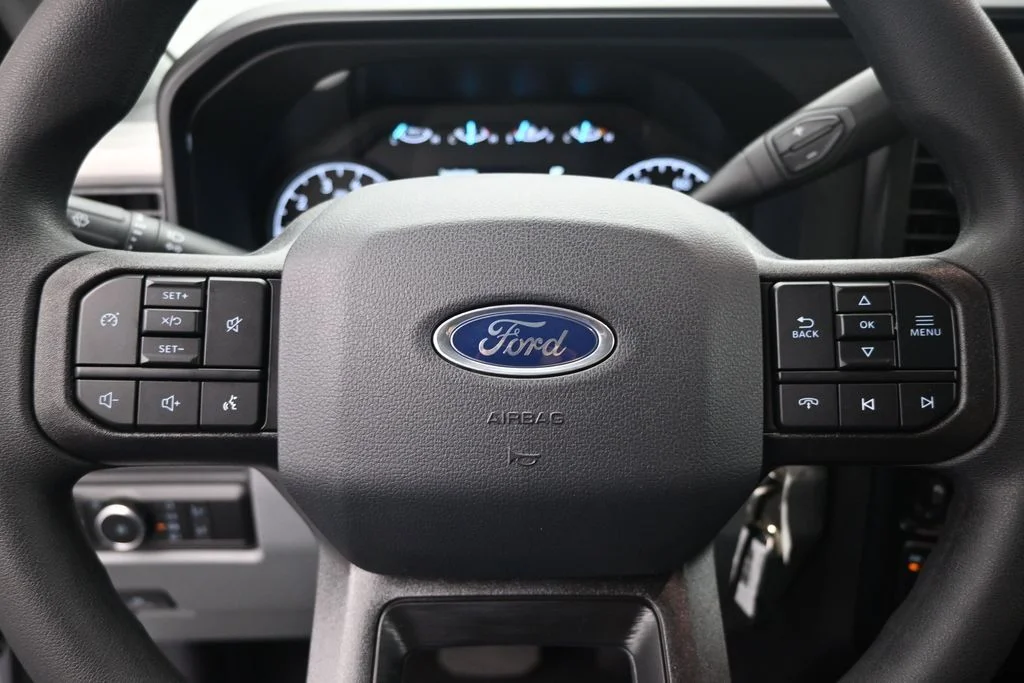 New 2026 Oxford White Ford XL image 10