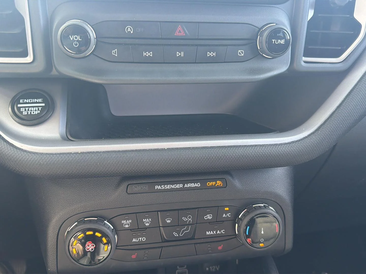 Used 2024 Cactus Gray Ford Big Bend image 20