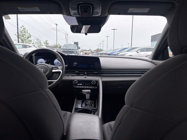 2025 Hyundai Elantra SEL - Photo 43