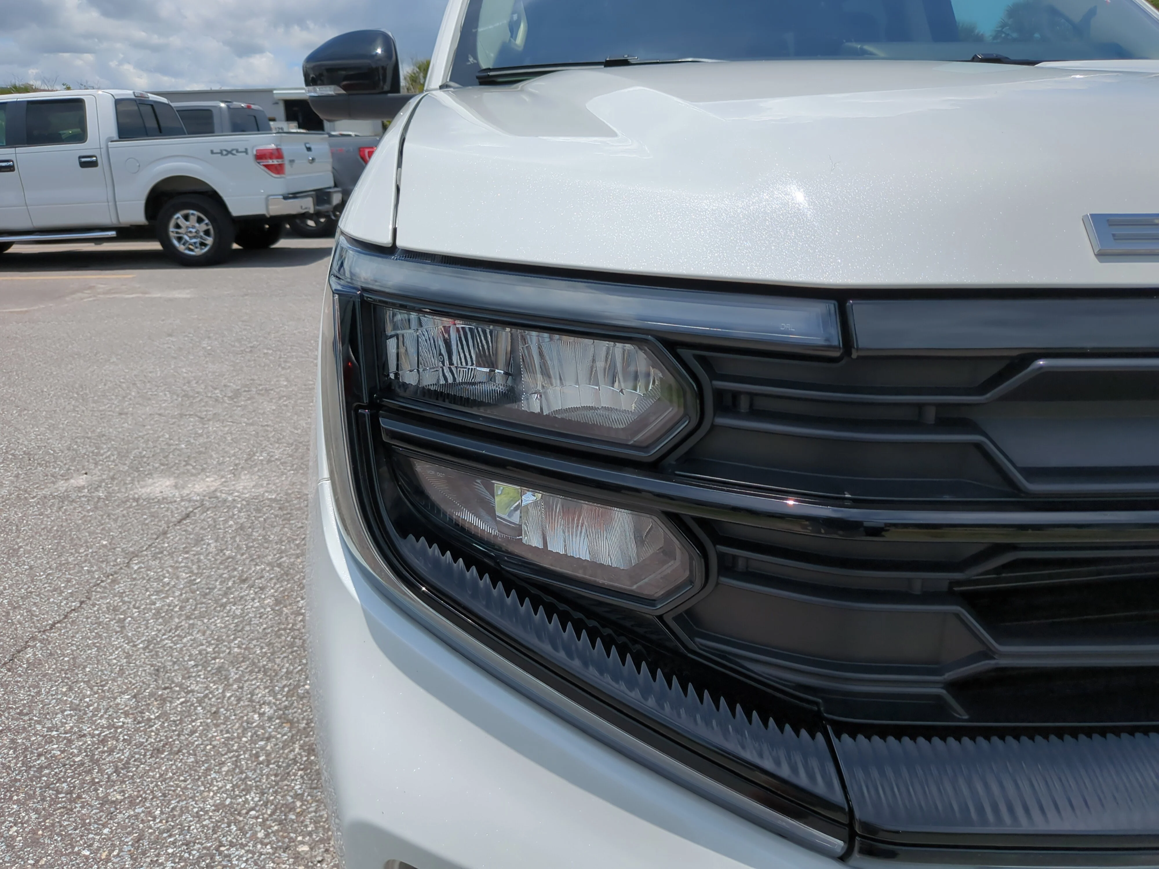 Certified Used 2025 Star White Ford Active image 11