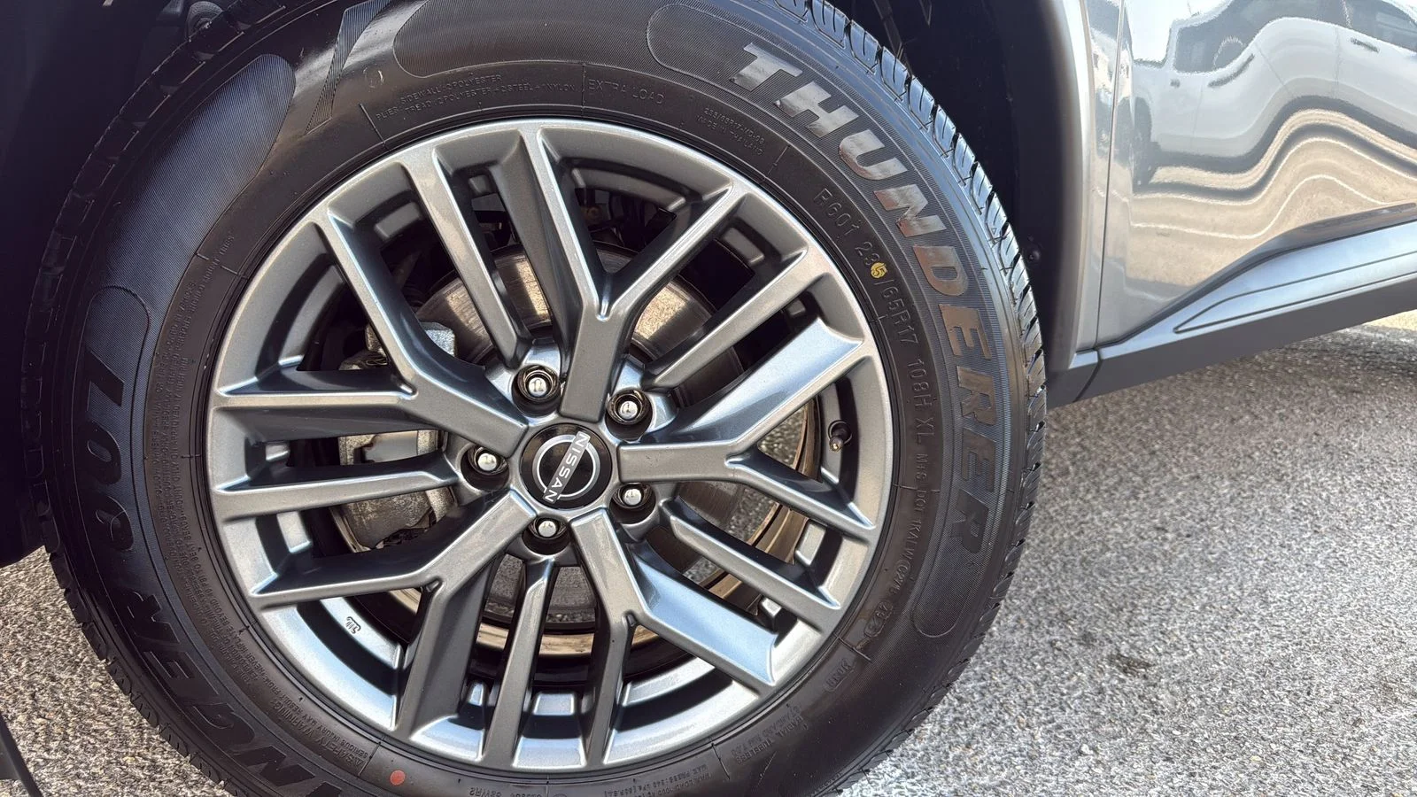 Used 2024 Gray Nissan S image 29