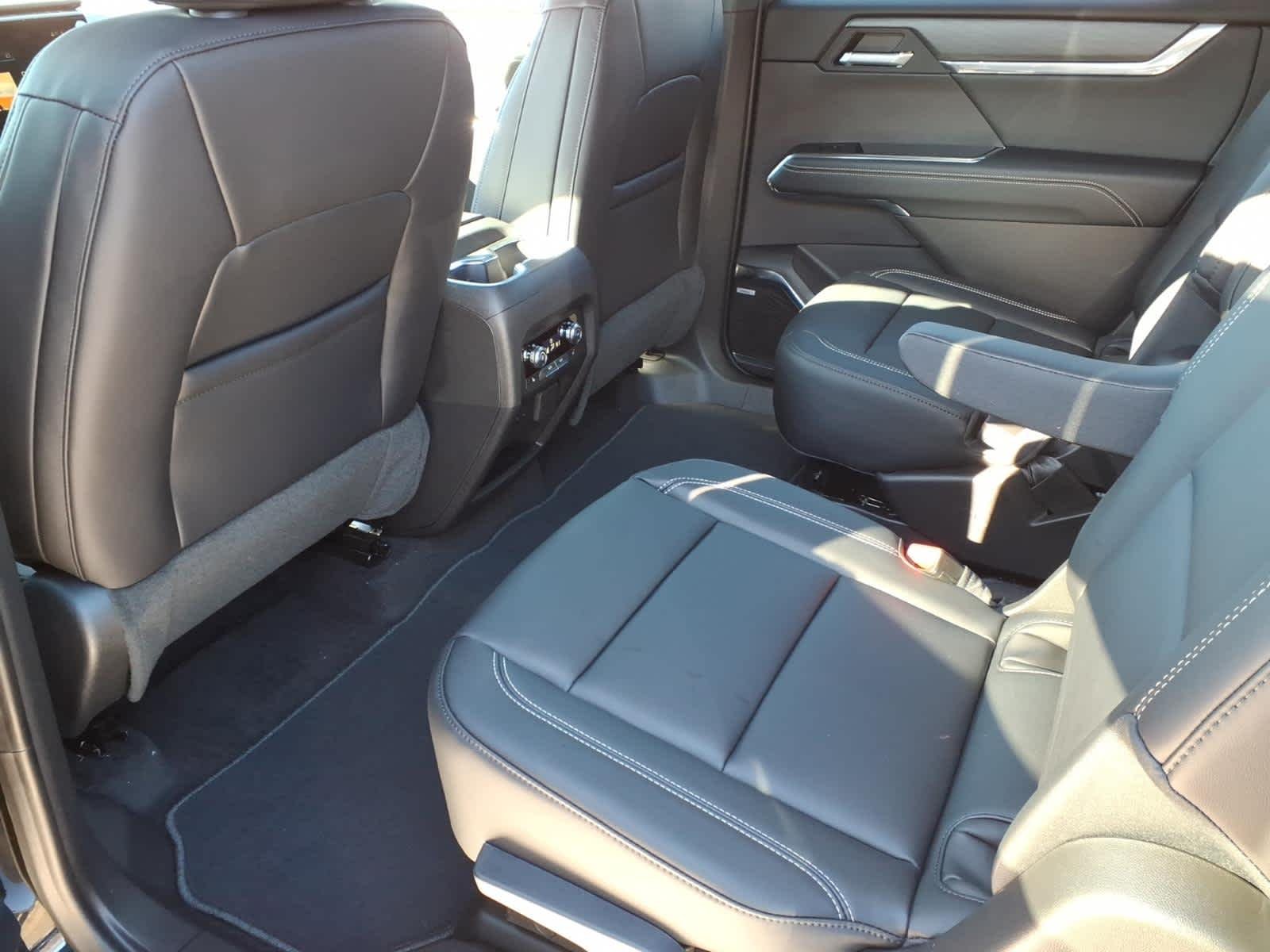 New 2026 Ebony Twilight Metallic GMC Elevation image 7