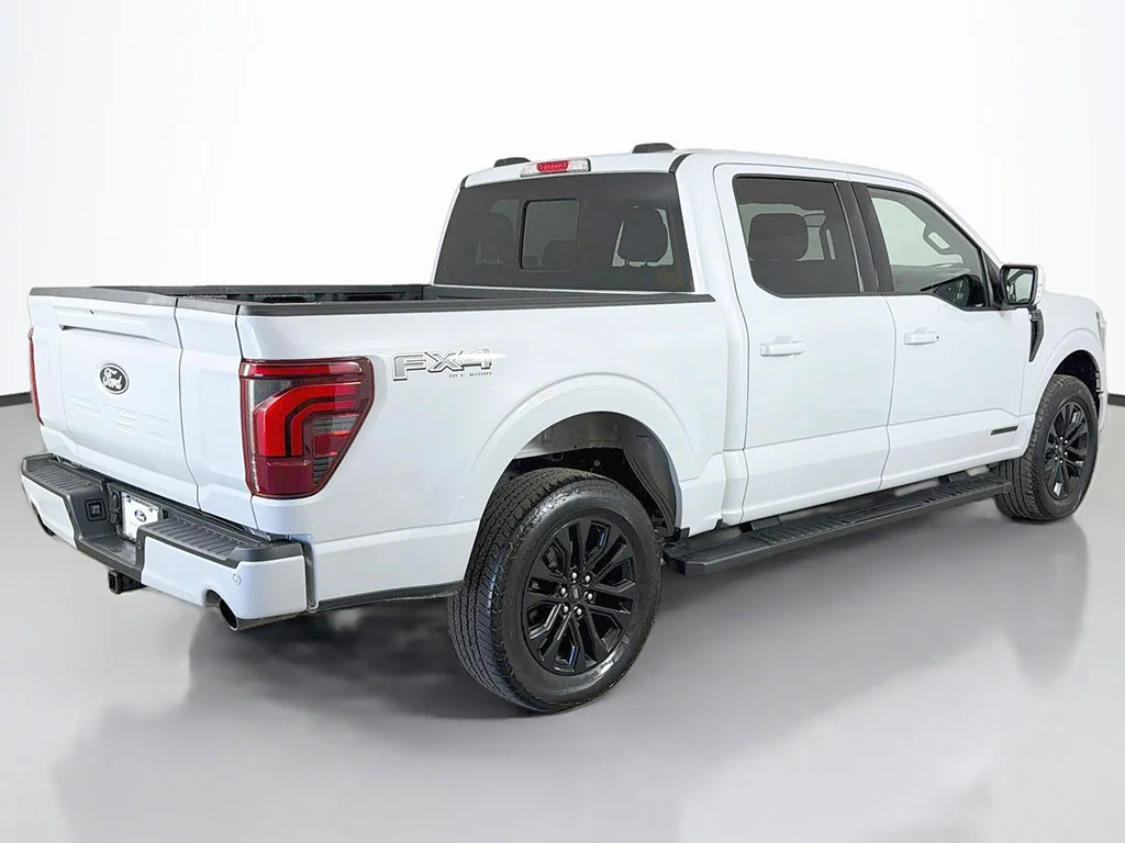 Used 2025 Space White Metallic Ford Lariat image 13