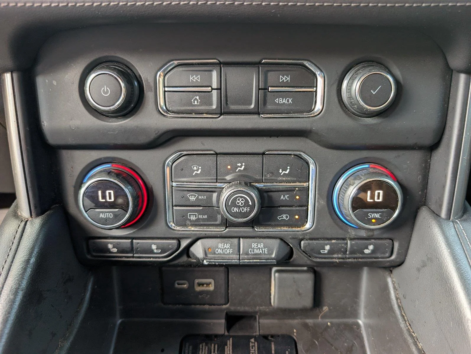 Used 2021 Shadow Gray Metallic Chevrolet LT image 20