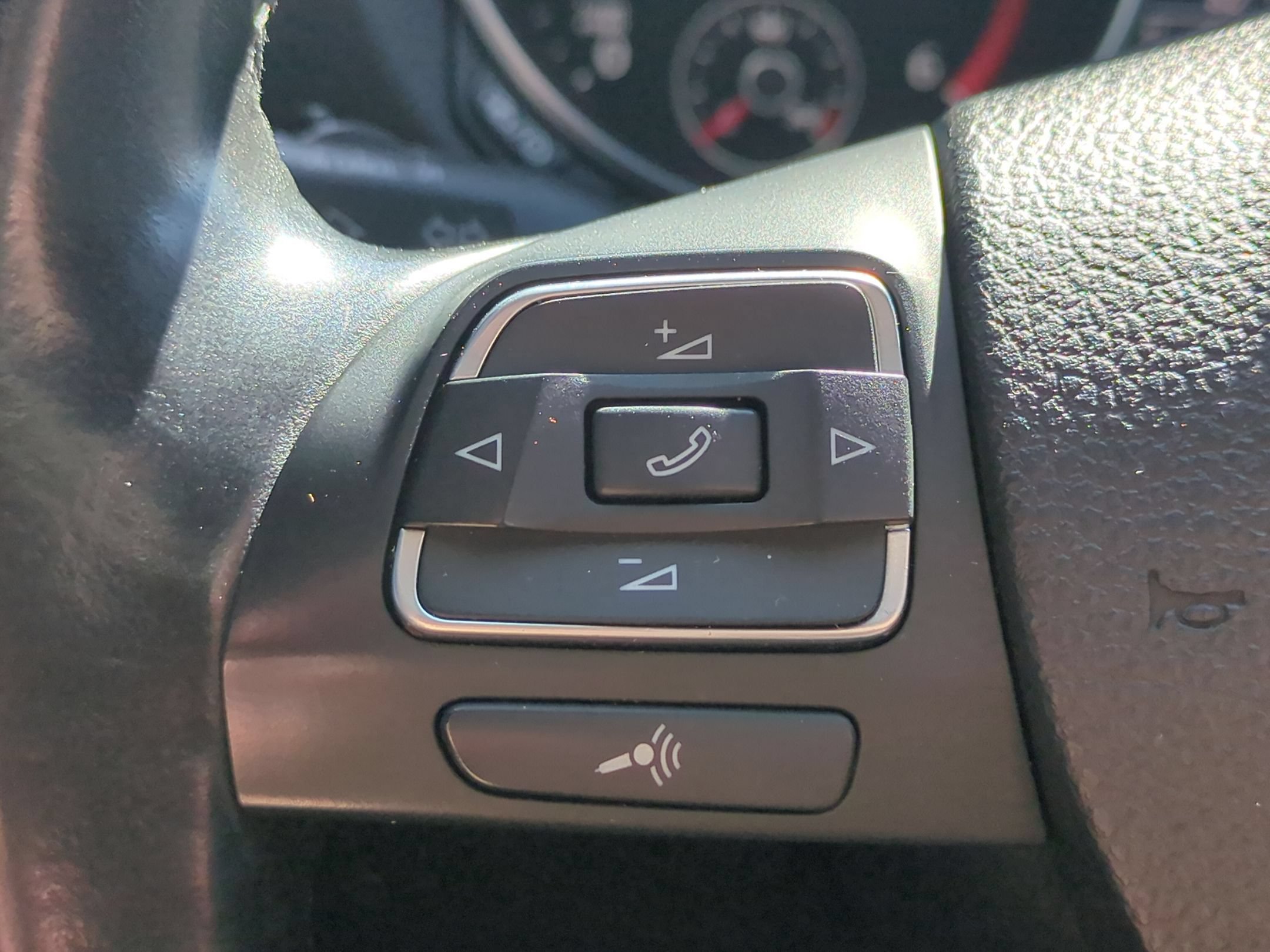 Used 2012 Red Volkswagen TDI image 17