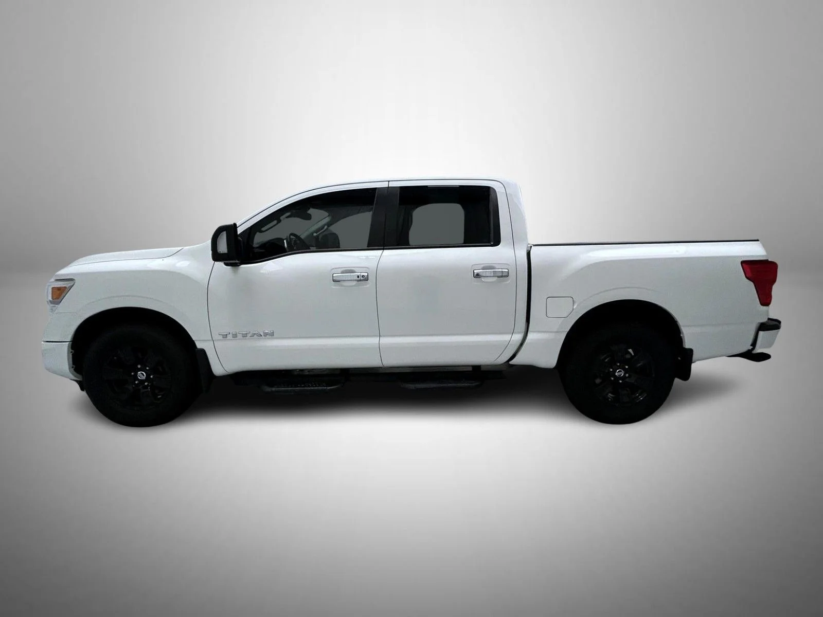 Used 2021 White Nissan SV image 8