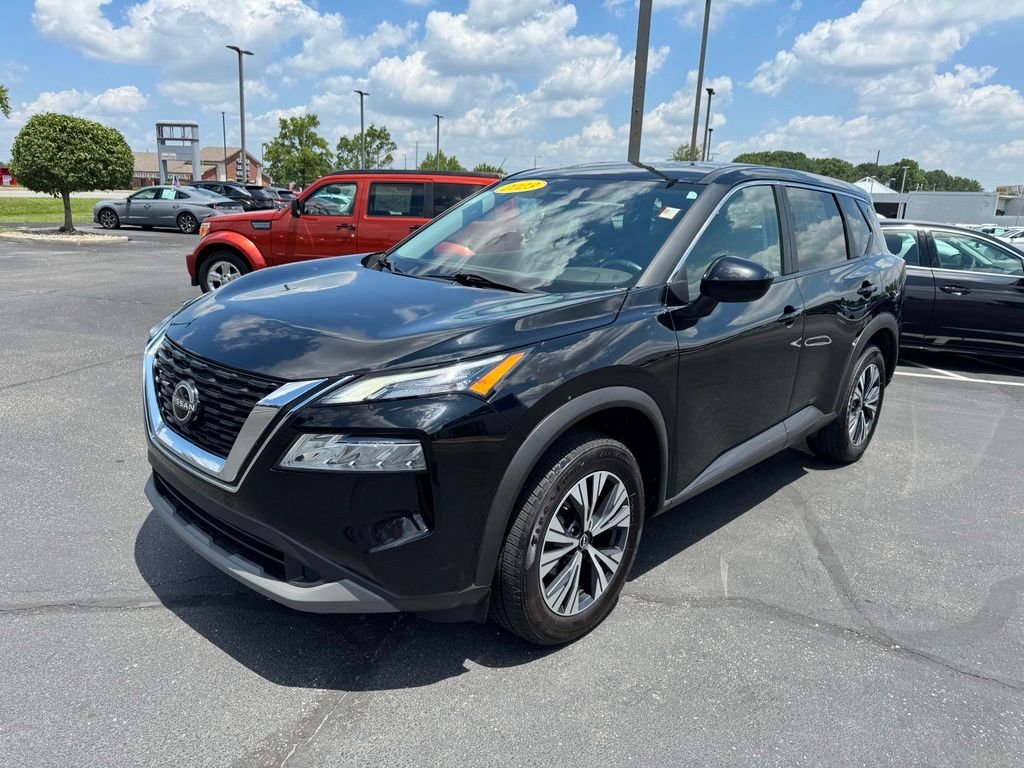 Used 2023 Super Black Nissan SV image 3