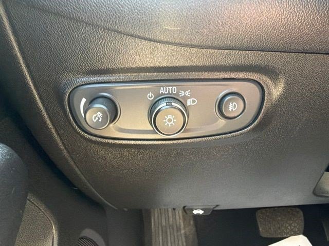 Used 2020 Nightfall Gray Metallic Chevrolet Premier image 29