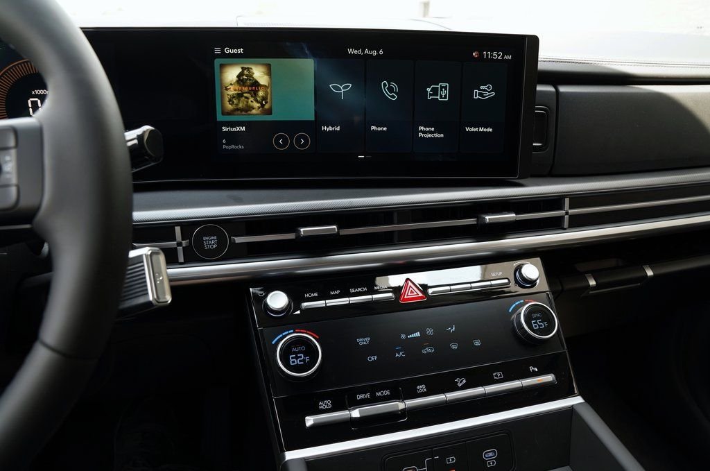 New 2026 Phantom Black Hyundai SE image 35