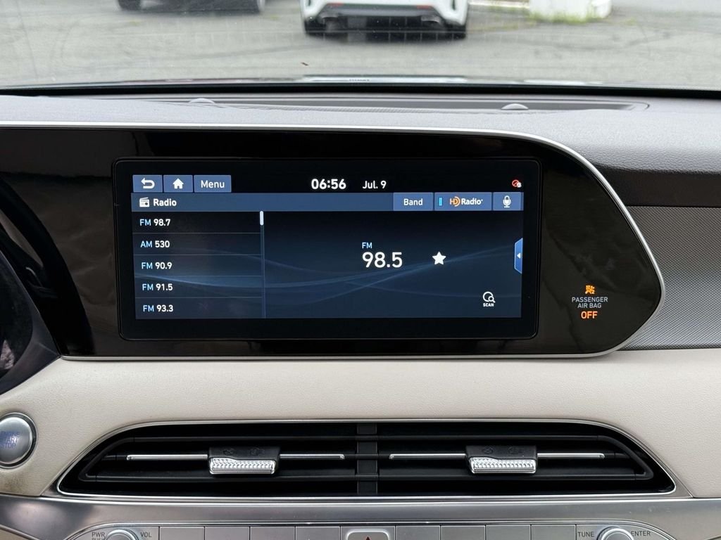 Certified Used 2020 Graphite Hyundai Limited image 20