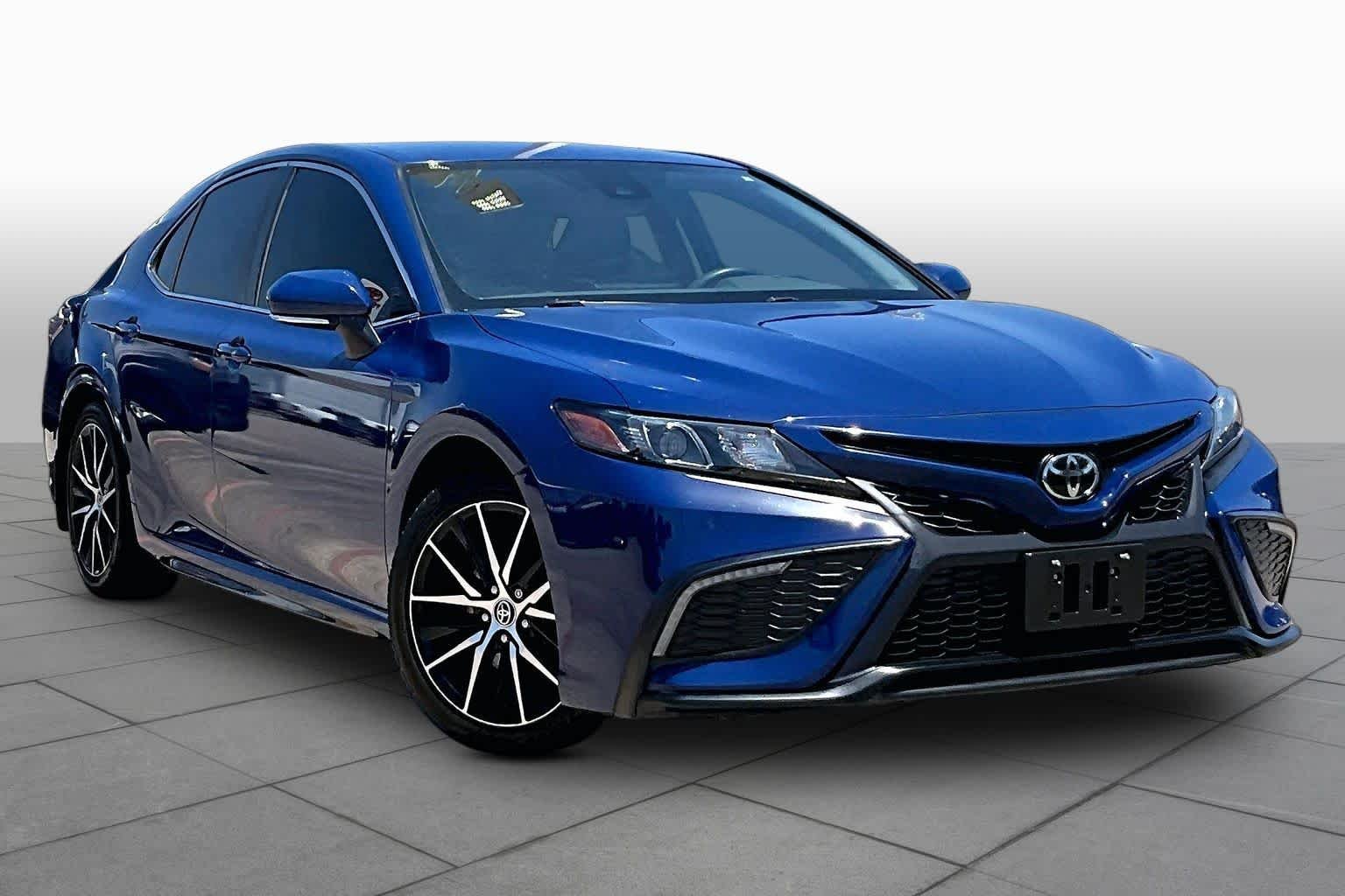 Used 2023 Reservoir Blue Toyota SE image 3