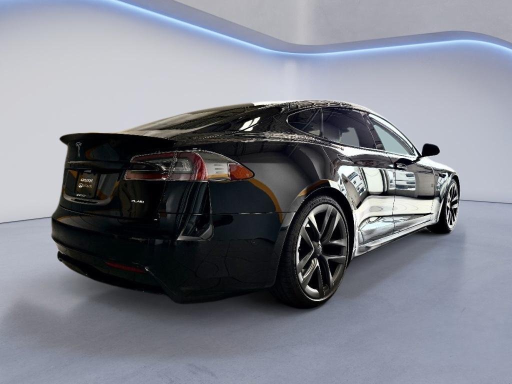 Used 2022 Solid Black Tesla Plaid image 5
