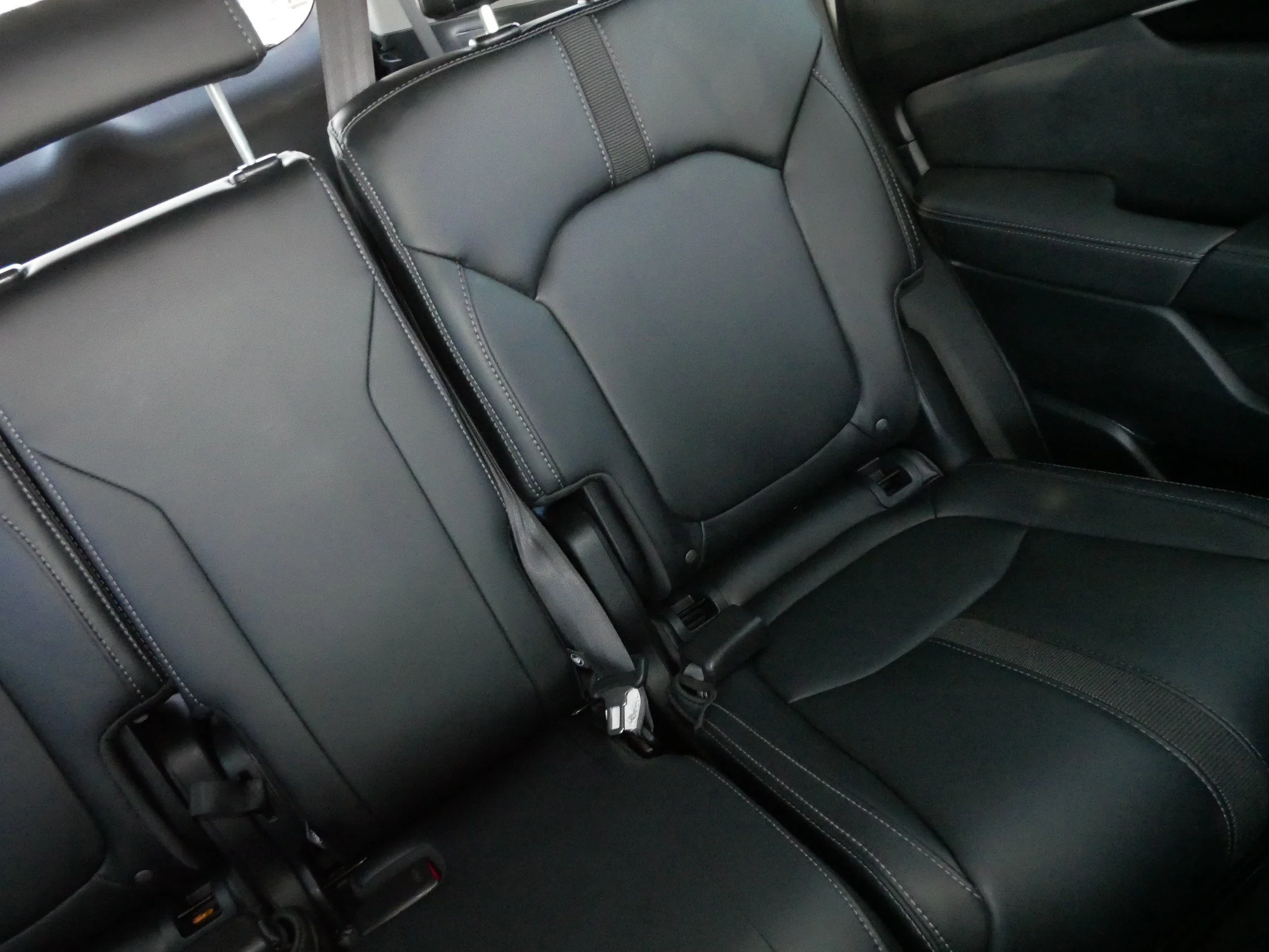 2025 Honda Pilot EX-L - Photo 14