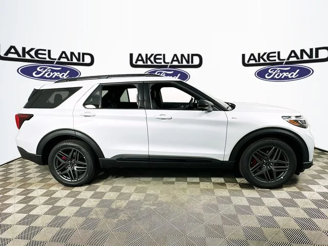 New 2026 Ford Explorer ST-Line