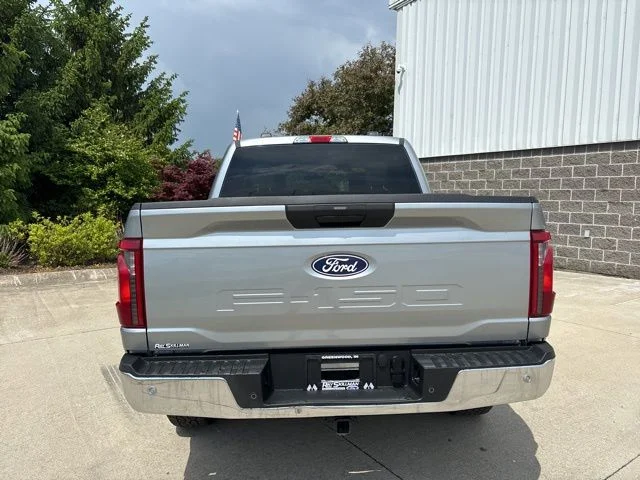 Certified Used 2025 Iconic Silver Metallic Ford XLT image 7