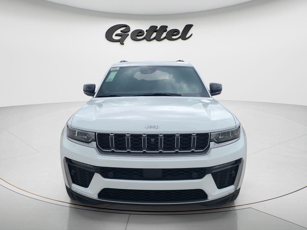 New 2026 Bright White Clear-Coat Exterior Paint Jeep Limited image 2