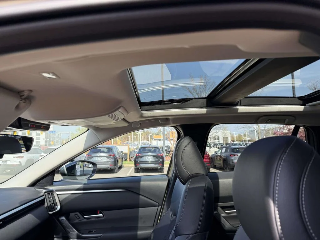 New 2026 Sand Metallic Mazda 2.5 S Meridian Edition image 4