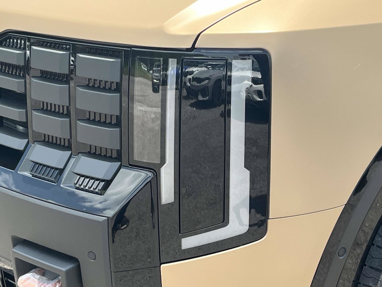 New 2027 Terrain Brown Kia X-PRO SX image 10
