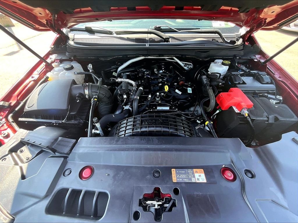 Used 2021 Red Ford XLT image 29