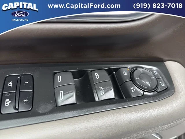 Used 2022 White GMC SLT image 21
